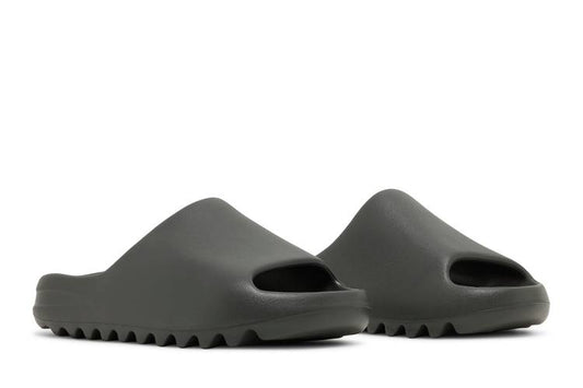 Yeezy Slide Dark Onyx