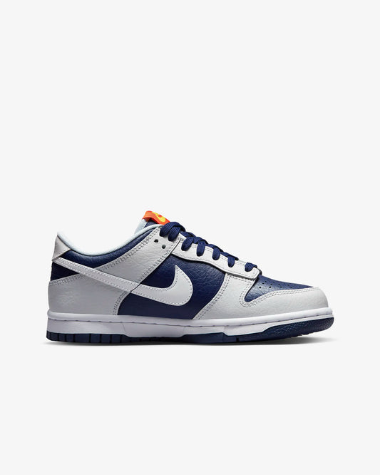 Nike dunk UV light