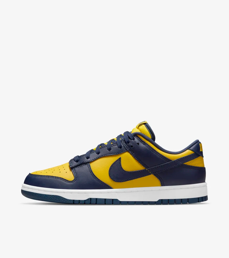 Nike dunk low varsity maize