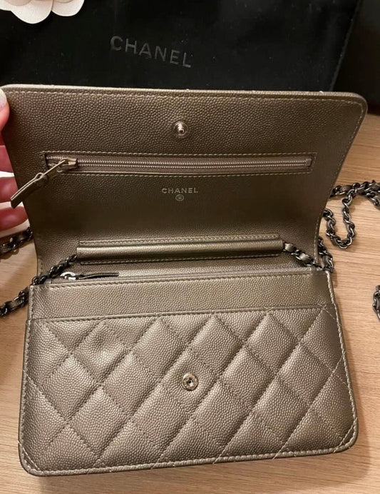 Chanel Caviar WOC