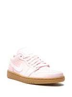 AJ1 low artic pink gum