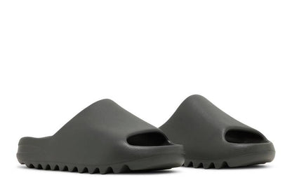 Yeezy Slide Dark Onyx
