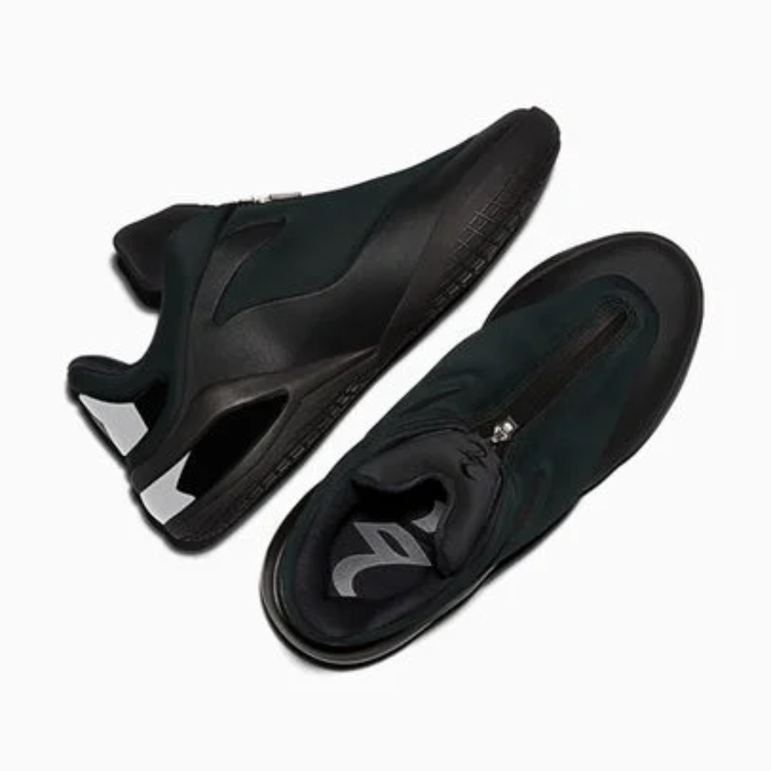 color:charm black