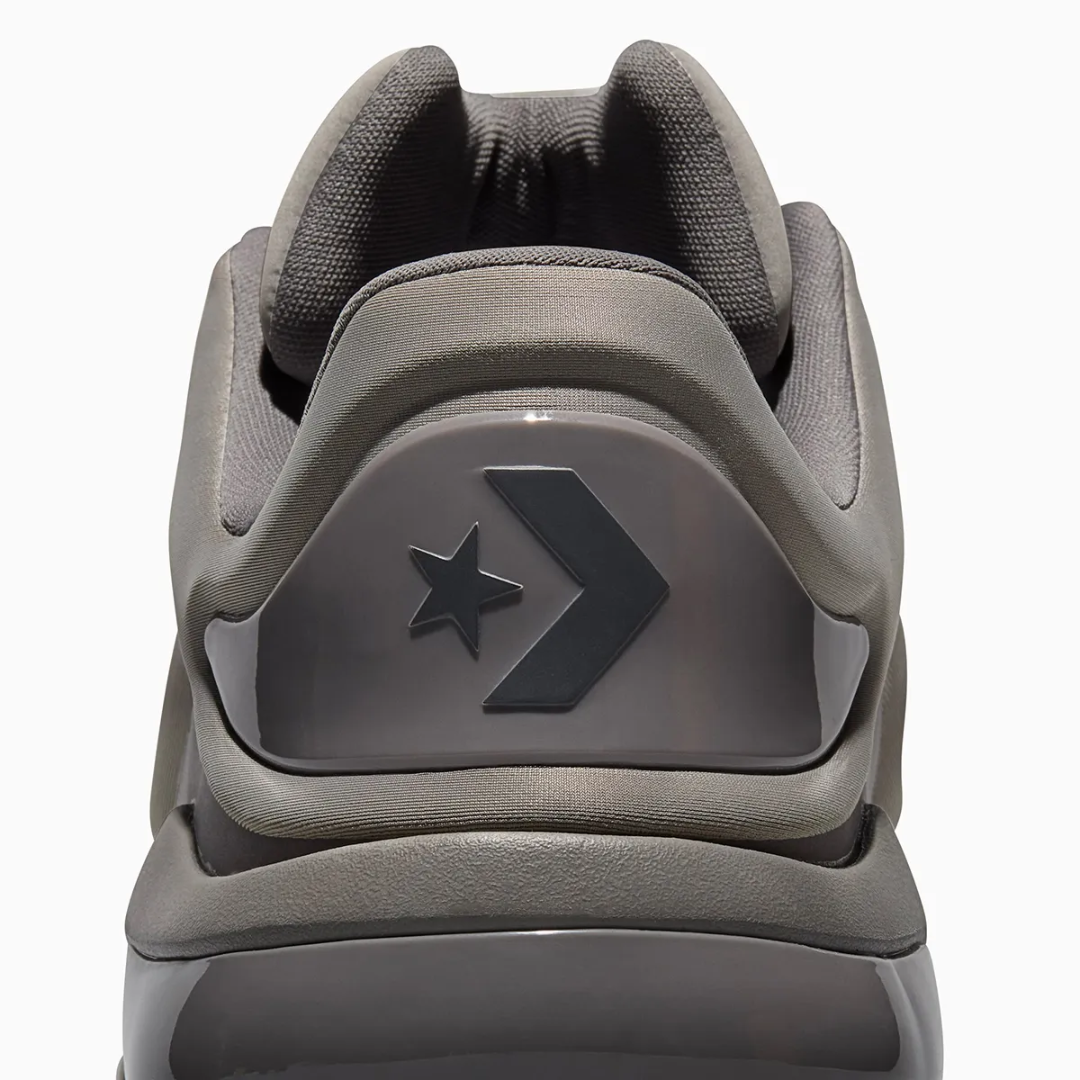 color:gray